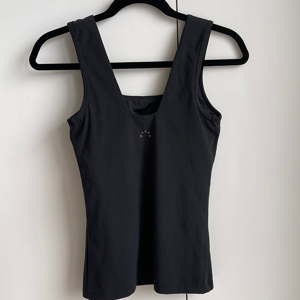 Varley tank top hidden bra